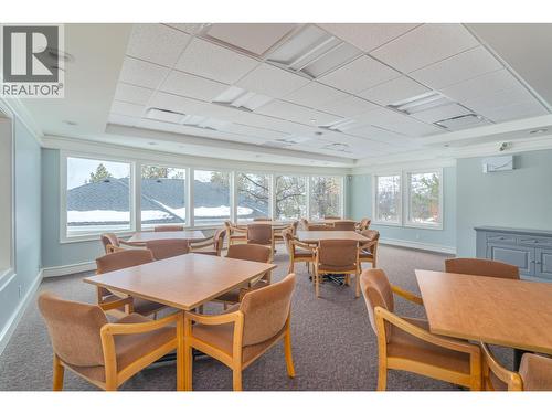 4122 Gallaghers Boulevard S, Kelowna, BC - Indoor Photo Showing Dining Room