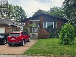 49 URSULA AVENUE St. Catharines (Burleigh Hill), ON L2T 1T2