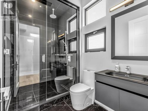 22 Hammok Crescent, Markham, ON - Indoor Photo Showing Bathroom