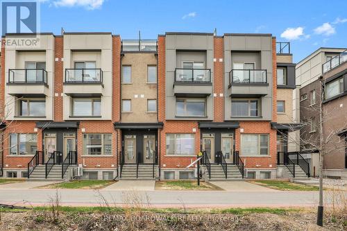 810 MIKINAK ROAD  Ottawa, ON K1K 5A5