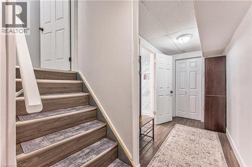 4057 Donnic Drive, Burlington, ON - Indoor Photo Showing Other Room