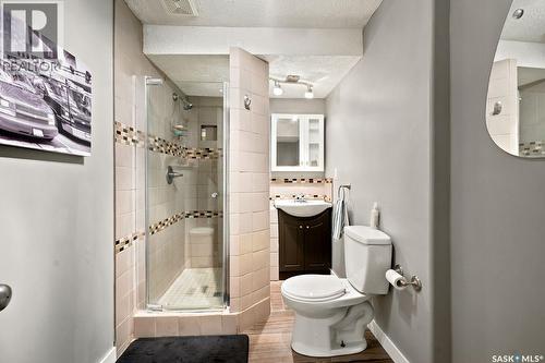 52 Tucker Crescent, Saskatoon, SK - Indoor Photo Showing Bathroom