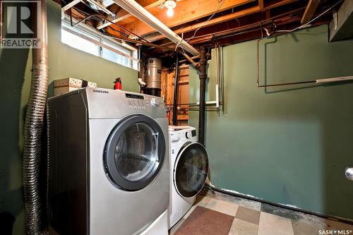 52 Tucker Crescent, Saskatoon, SK - Indoor Photo Showing Laundry Room
