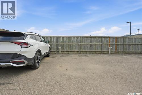 209 215 Lowe Road, Saskatoon, SK - Outdoor