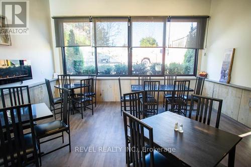 A - 53 Simcoe Street, Brant, ON 