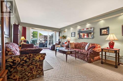 103 - 510 Queenston Road, Hamilton, ON - Indoor Photo Showing Living Room