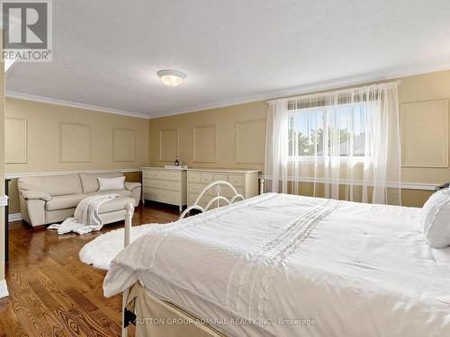 7 Cummings Court, Markham, ON - Indoor Photo Showing Bedroom