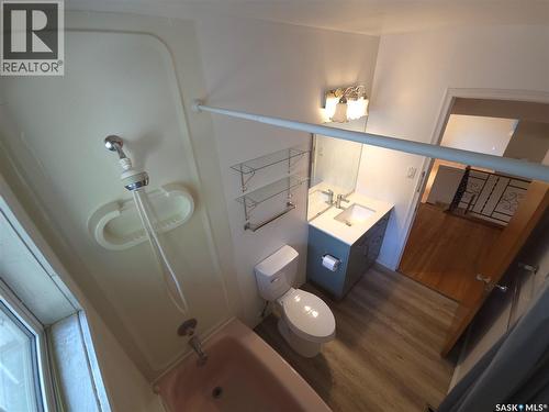 2509 Taylor Street, Saskatoon, SK - Indoor Photo Showing Bathroom