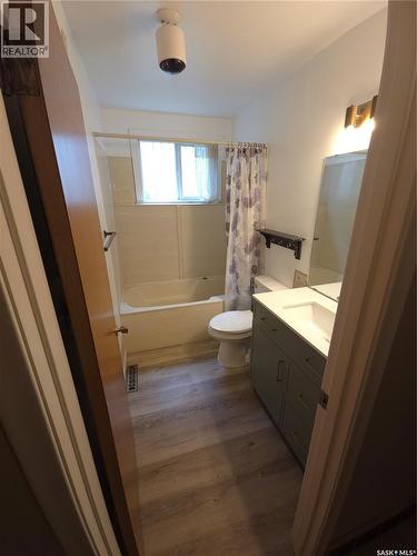 2509 Taylor Street, Saskatoon, SK - Indoor Photo Showing Bathroom