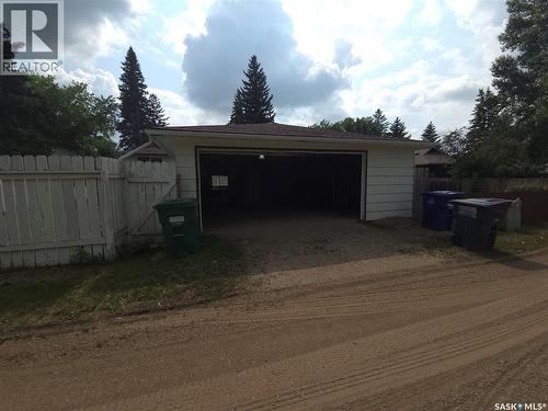 2509 Taylor Street, Saskatoon, SK - Outdoor