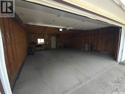 2509 Taylor Street, Saskatoon, SK - Indoor Photo Showing Garage