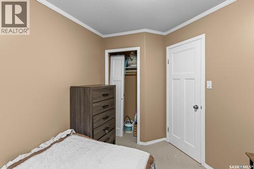 1002 715 Hart Road, Saskatoon, SK - Indoor Photo Showing Bedroom