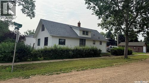402 Saskatchewan Avenue, Torquay, SK - Outdoor