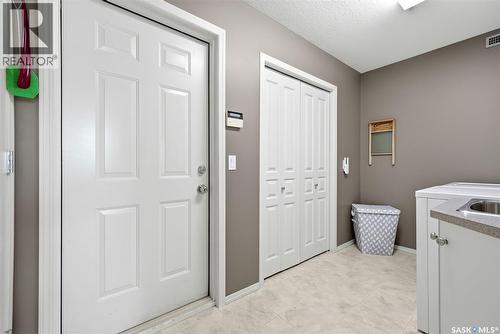 3940 Nottingham Crescent, Regina, SK - Indoor