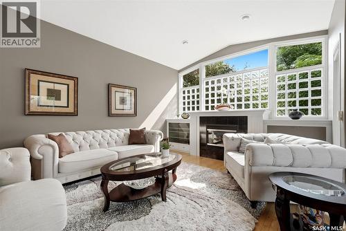 3940 Nottingham Crescent, Regina, SK - Indoor Photo Showing Living Room