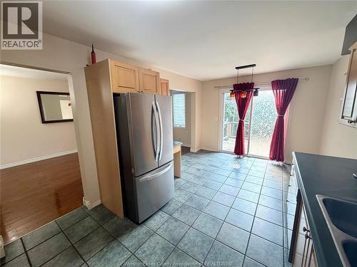 1484 Border, Tecumseh, ON - Indoor Photo Showing Kitchen