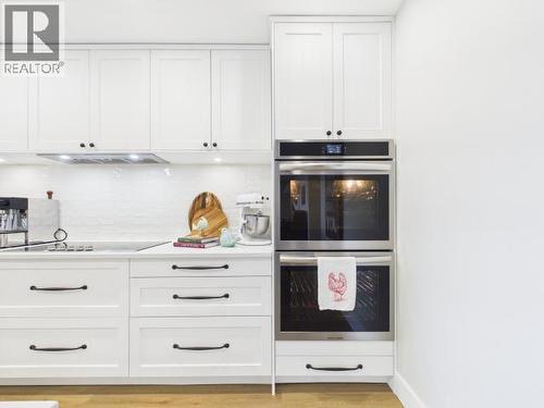 2158 Roberts Road, Powell River, BC - Indoor Photo Showing Kitchen
