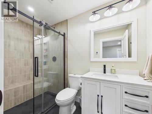 2158 Roberts Road, Powell River, BC - Indoor Photo Showing Bathroom