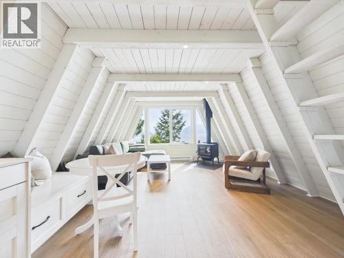 2158 Roberts Road, Powell River, BC - Indoor