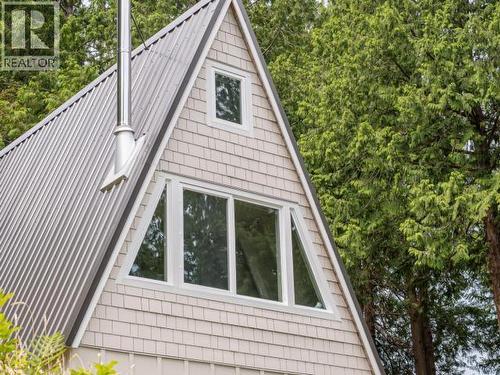 2158 Roberts Road, Powell River, BC - Outdoor
