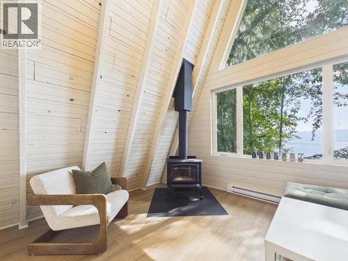 2158 Roberts Road, Powell River, BC - Indoor