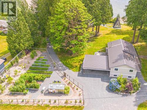 2158 Roberts Road, Powell River, BC - Outdoor