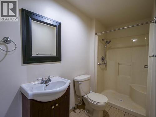 182 S Coach Road, Quesnel, BC - Indoor Photo Showing Bathroom