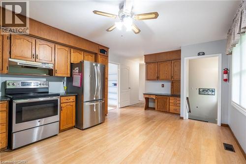2583 Binbrook Road, Binbrook, ON - Indoor Photo Showing Kitchen