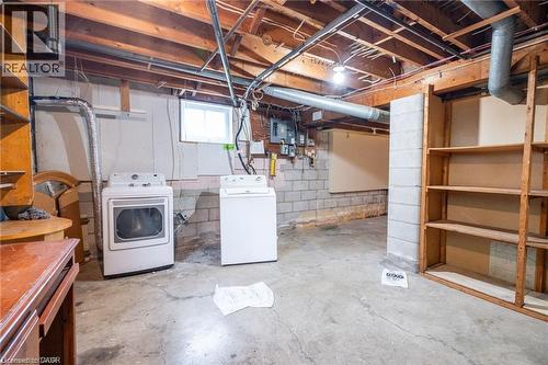 2583 Binbrook Road, Binbrook, ON - Indoor Photo Showing Laundry Room