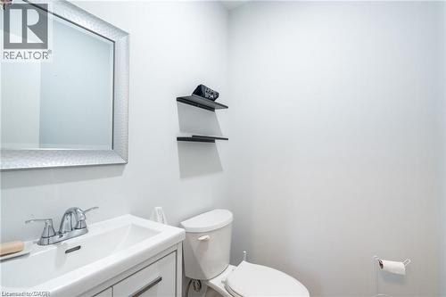 2583 Binbrook Road, Binbrook, ON - Indoor Photo Showing Bathroom