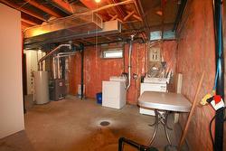 dry basement with lots of room - 