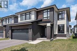 414 LONGWORTH AVENUE  Ottawa, ON K1T 0T7