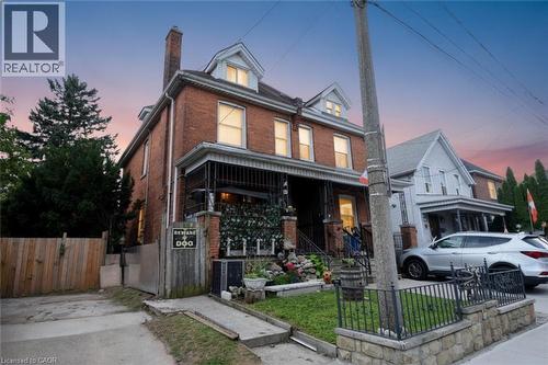 22 Picton Street E, Hamilton, ON - Outdoor