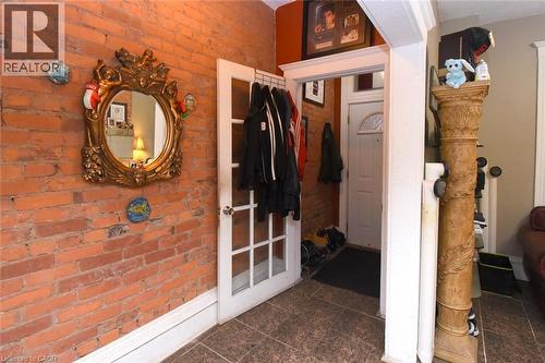 22 Picton Street E, Hamilton, ON - Indoor