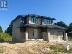 18 HAWKS GATE Central Elgin, ON N5R 0R2