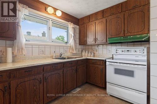 2184 Melfort Street, Ottawa, ON - Indoor Photo Showing Kitchen