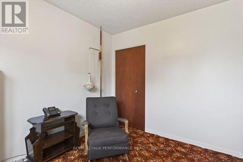 2184 Melfort Street, Ottawa, ON - Indoor Photo Showing Other Room