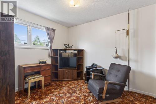 2184 Melfort Street, Ottawa, ON - Indoor Photo Showing Other Room