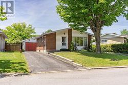 2184 MELFORT STREET  Ottawa, ON K1G 1H7