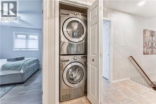 418 Sandbanks Crescent, Waterloo, ON - Indoor Photo Showing Laundry Room
