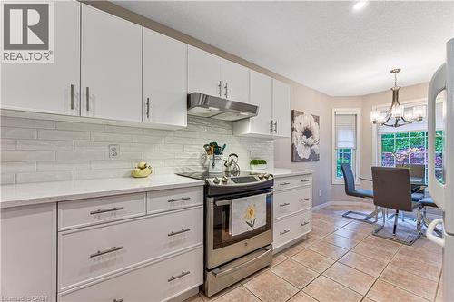 418 Sandbanks Crescent, Waterloo, ON - Indoor Photo Showing Kitchen With Upgraded Kitchen