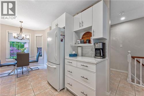 418 Sandbanks Crescent, Waterloo, ON - Indoor Photo Showing Kitchen