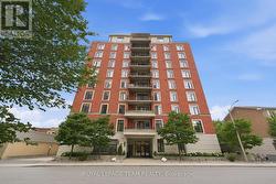 301 - 330 LORETTA AVENUE S Ottawa, ON K1S 4E8