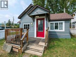 201 LEWIS DRIVE  Quesnel, BC V2J 1J9
