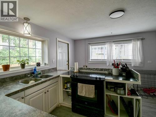 201 Lewis Drive, Quesnel, BC - Indoor Photo Showing Kitchen With Double Sink