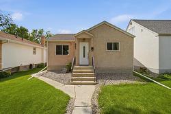 803 Day Street  Winnipeg, MB R2C 1B9