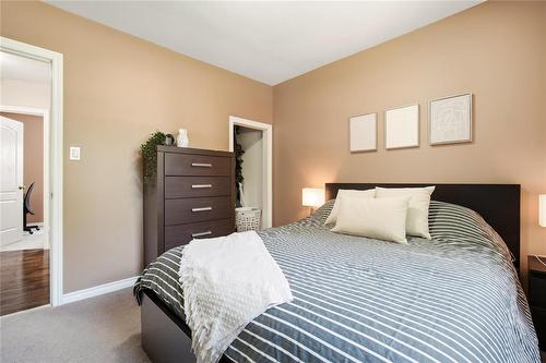 803 Day Street, Winnipeg, MB - Indoor Photo Showing Bedroom