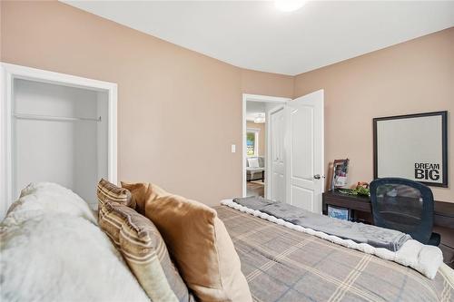 803 Day Street, Winnipeg, MB - Indoor Photo Showing Bedroom