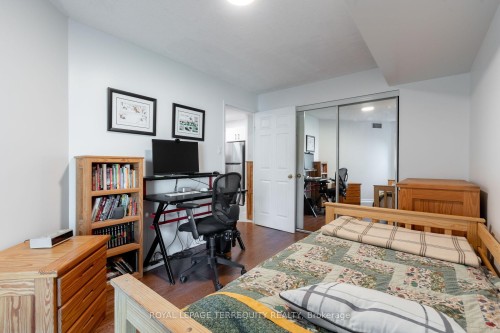 513-109 Front Street E, Toronto, ON - Indoor Photo Showing Bedroom