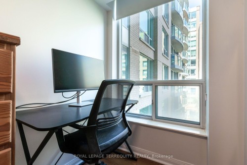 513-109 Front Street E, Toronto, ON - Indoor Photo Showing Office